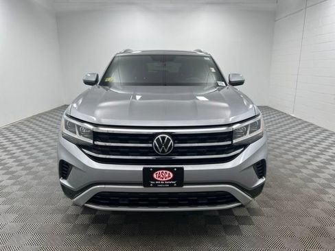 Used 2022 Volkswagen Atlas Cross Sport SE w/ Panoramic Sunroof Package AWD/4WD image 2