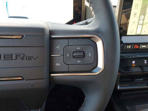 New 2025 GMC Hummer EV 3X w/ Extreme Off-Road Package image 25