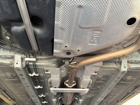 Used 2021 Toyota Corolla LE image 24