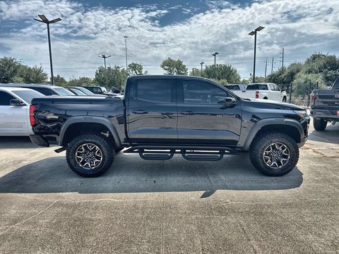 Certified 2024 Chevrolet Colorado ZR2 w/ ZR2 Convenience Package III AWD/4WD image 10