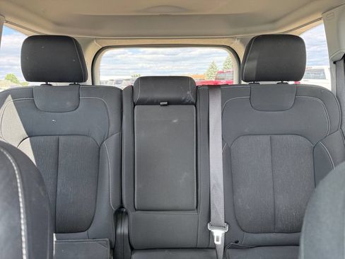 Used 2024 Jeep Grand Cherokee Laredo RWD image 48