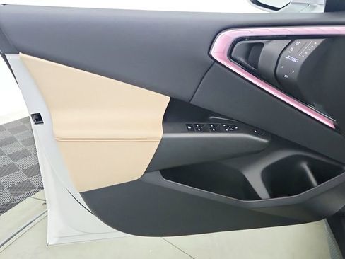 Used 2025 BMW X3 xDrive30i w/ Convenience Package image 32