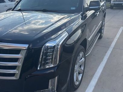 Used 2019 Cadillac Escalade Luxury