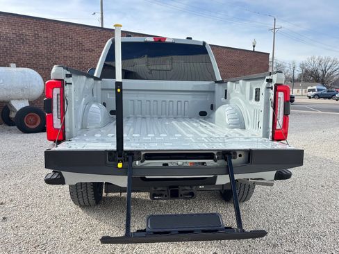 New 2026 Ford F250 Platinum image 15