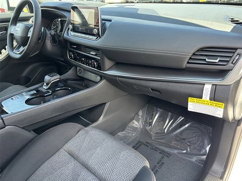 New 2026 Nissan Rogue SV image 10