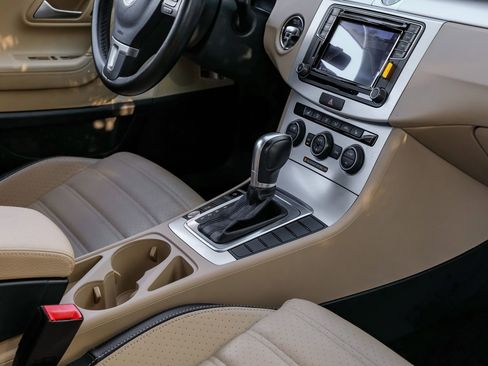 Used 2016 Volkswagen CC R-Line image 29