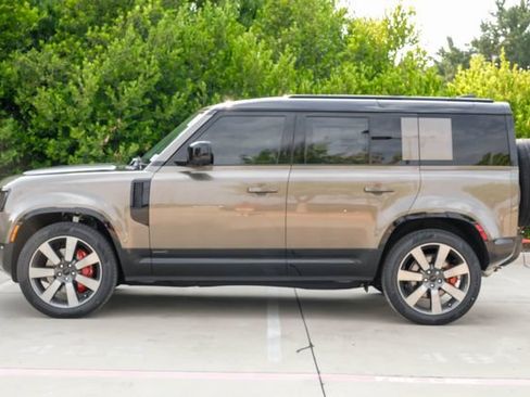New 2026 Land Rover Defender 110 X AWD/4WD image 16