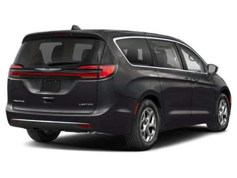 Used 2026 Chrysler Pacifica Limited w/ S Appearance Package AWD/4WD image 2