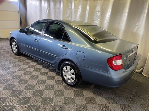 Used 2002 Toyota Camry LE FWD image 4
