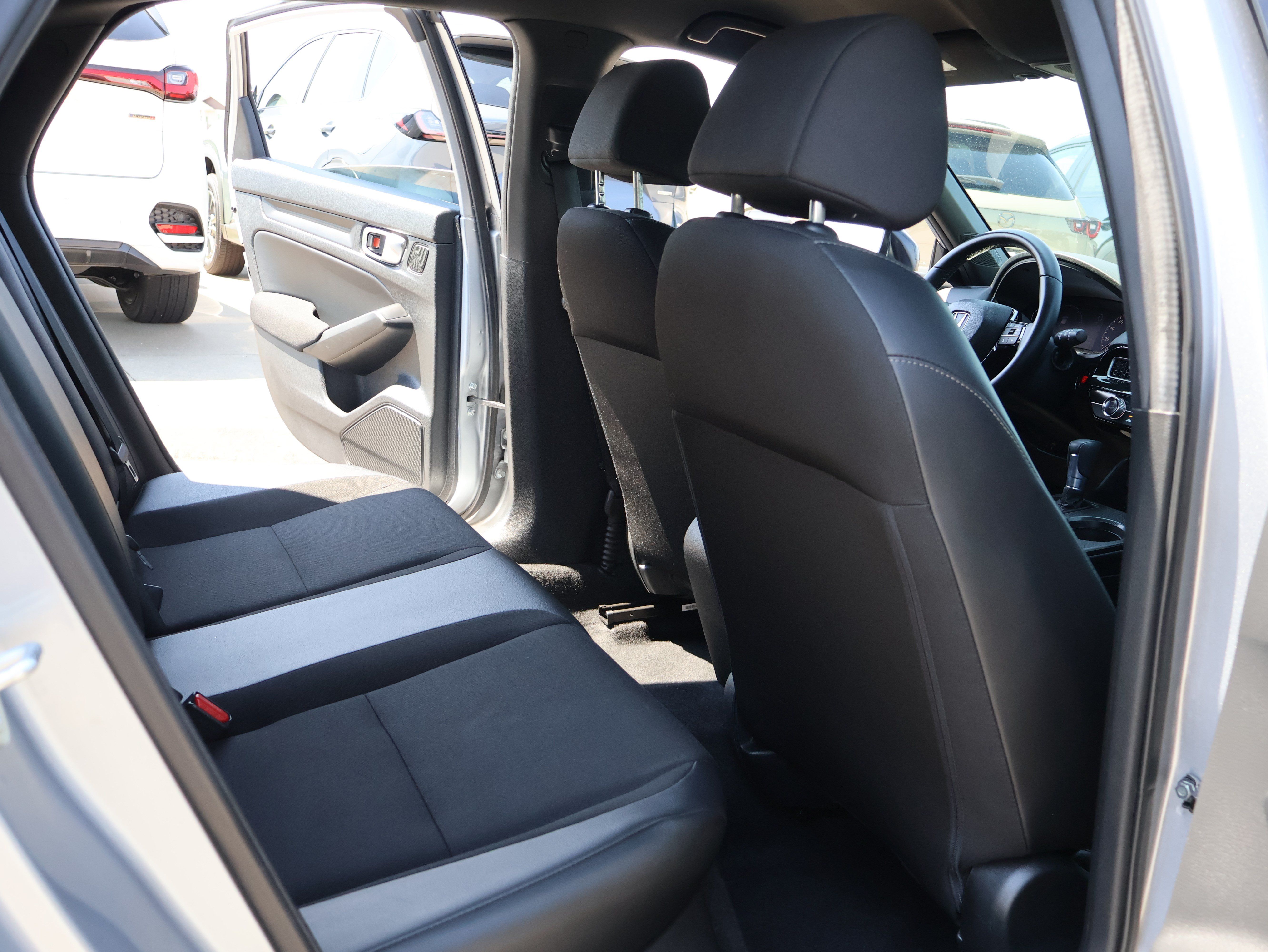 Used 2025 Honda Civic Sport image 13