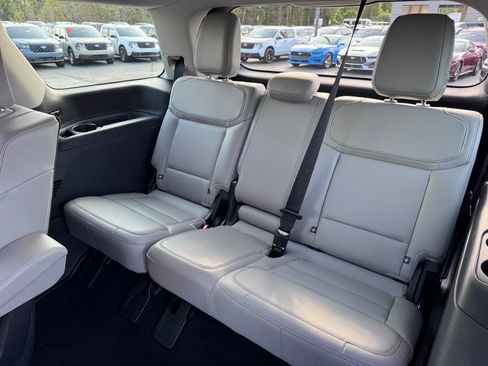 Used 2025 Ford Expedition Active image 35