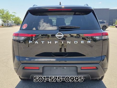 Used 2025 Nissan Pathfinder SV FWD image 7