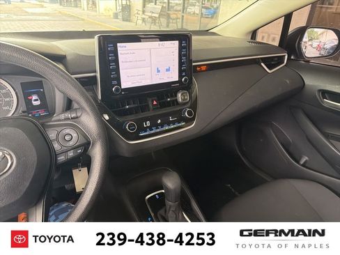 Used 2021 Toyota Corolla LE image 14