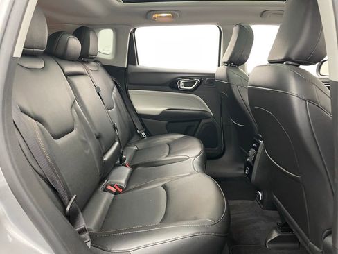 Used 2022 Jeep Compass Limited w/ Sun and Sound Group AWD/4WD image 35