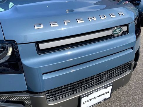 Used 2021 Land Rover Defender 110 X-Dynamic HSE AWD/4WD image 6