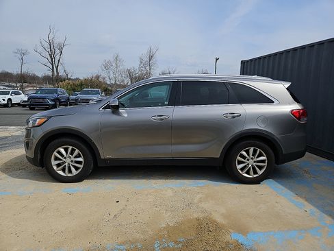 Used 2018 Kia Sorento AWD image 6