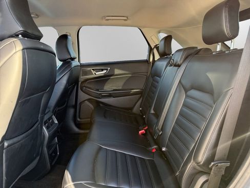 Used 2024 Ford Edge SEL image 13