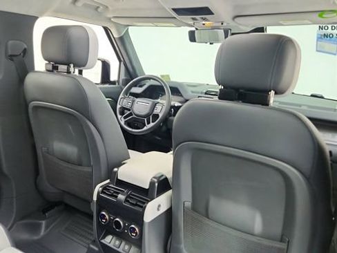 Used 2025 Land Rover Defender 110 X image 26