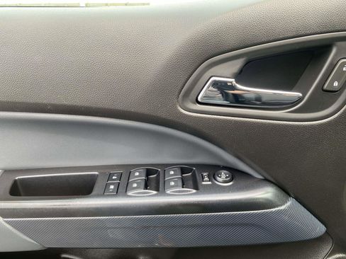 Used 2017 Chevrolet Colorado Z71 image 17