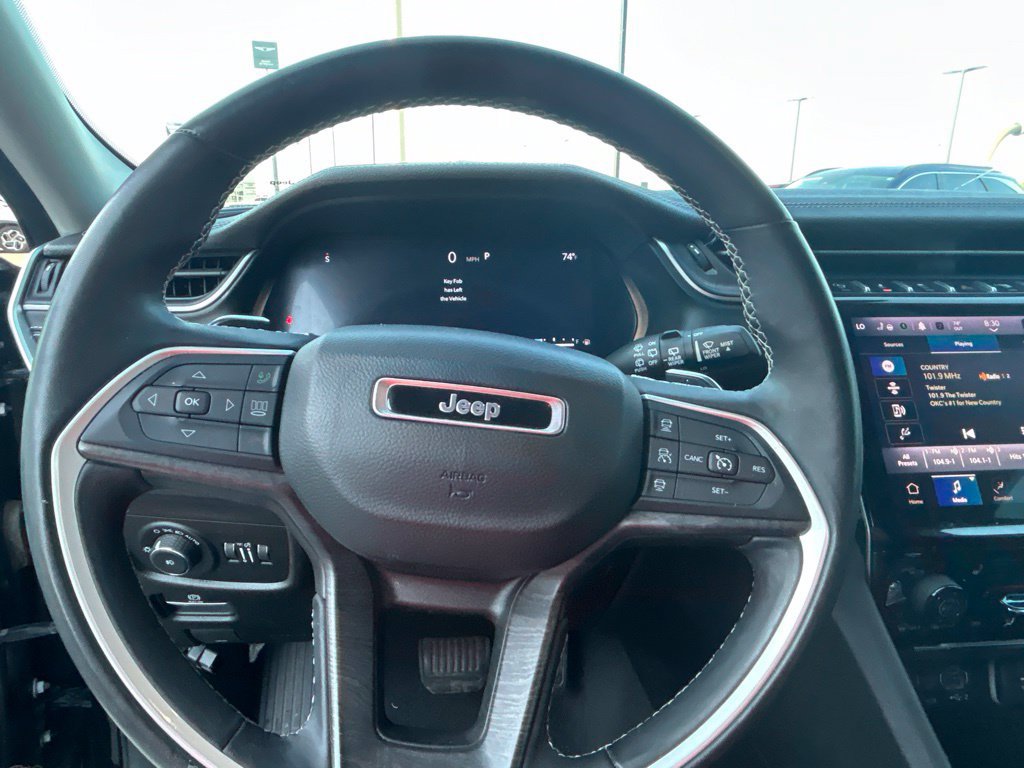 Used 2022 Jeep Grand Cherokee L Limited RWD image 21