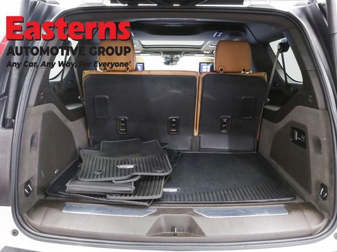 Used 2022 Cadillac Escalade ESV Sport w/ Touring Package image 9