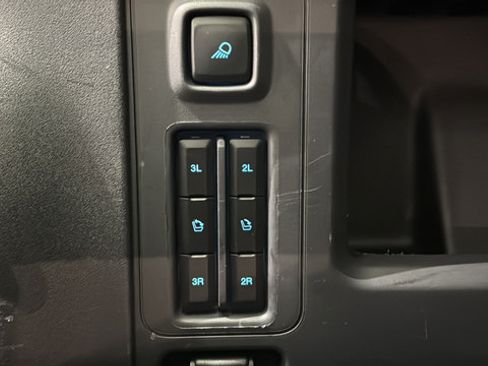 Used 2025 Ford Expedition Platinum AWD/4WD image 34