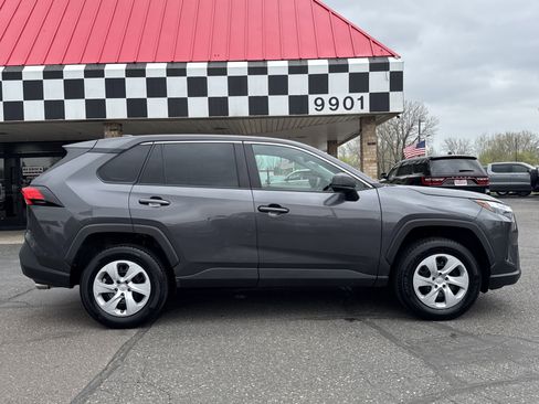 Used 2023 Toyota RAV4 LE AWD/4WD image 12