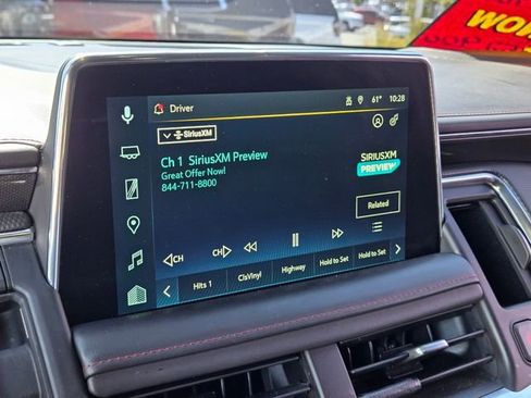 Used 2022 Chevrolet Suburban RST w/ Luxury Package image 21