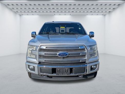 Used 2017 Ford F150 Platinum w/ Equipment Group 701A Luxury image 9