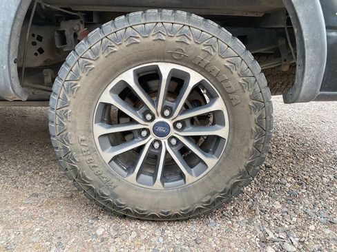 Used 2014 Ford F150 FX4 w/ Equipment Group 402A Luxury AWD/4WD image 5