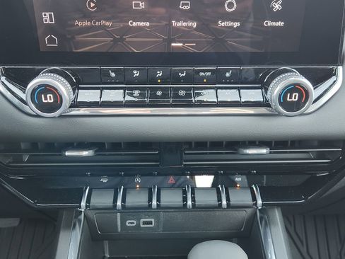 New 2026 GMC Canyon Elevation w/ Convenience Package image 22