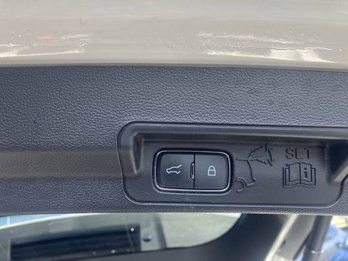 Used 2023 Ford Explorer ST w/ Equipment Group 401A AWD/4WD image 17