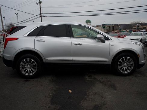 Used 2018 Cadillac XT5 Luxury w/ Driver Awareness Package image 6