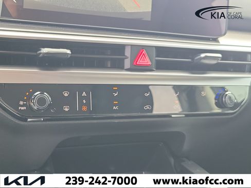 New 2026 Kia Sorento LX FWD image 29