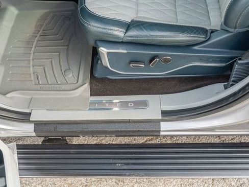 Used 2021 Ford F150 Limited image 18