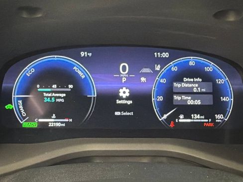 Used 2025 Toyota Camry XSE FWD image 28