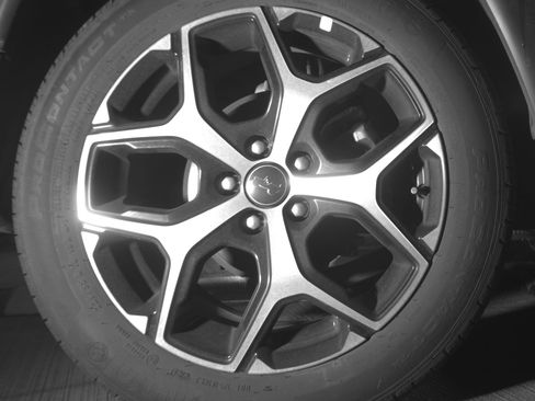 Used 2025 Jeep Compass Limited image 15