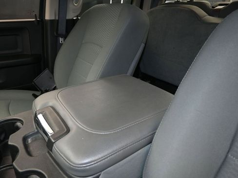 Used 2019 RAM 1500 Express AWD/4WD image 14