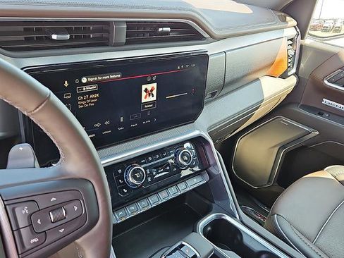 Used 2024 GMC Sierra 1500 Denali w/ Denali Reserve Package image 17