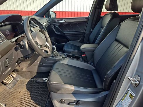 Used 2022 Volkswagen Tiguan SE R-Line AWD/4WD image 22