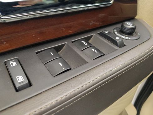 Used 2015 Lincoln Navigator 2WD w/ Equipment Group 101A Reserve image 27