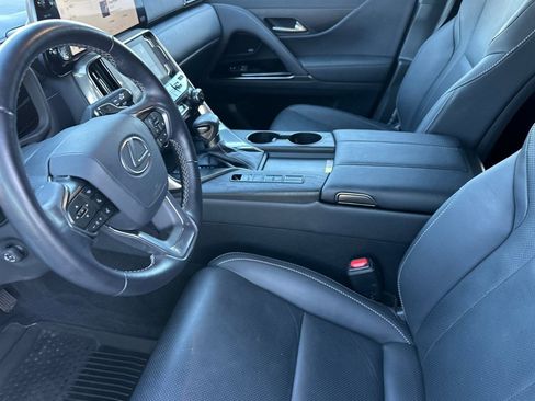 Certified 2024 Lexus LX 600 4WD w/ Interior Upgrade Package image 4
