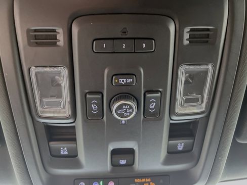 Used 2021 Chevrolet Tahoe High Country w/ Premium Package image 22