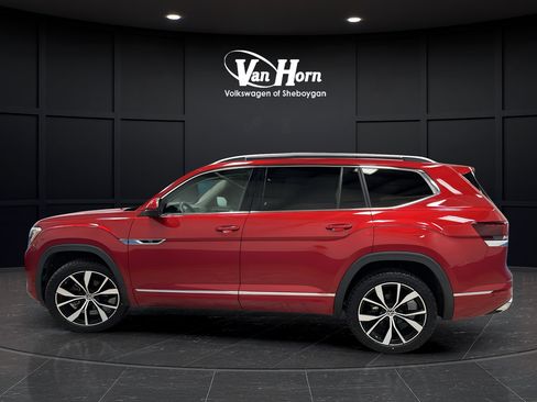 Used 2024 Volkswagen Atlas SEL Premium R-Line AWD/4WD image 4