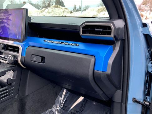 Used 2026 Toyota Tacoma TRD Off-Road image 17