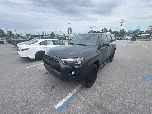 Used 2024 Toyota 4Runner SR5 Premium AWD/4WD image 9
