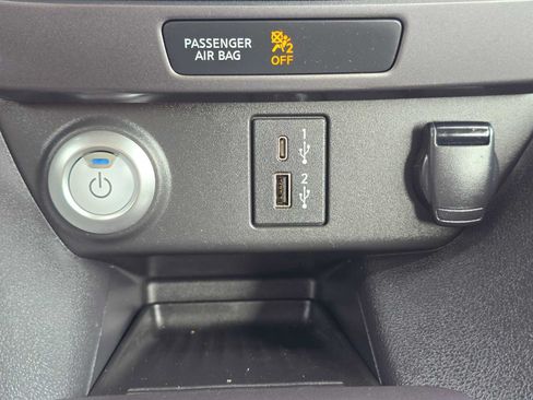 Used 2024 Nissan Leaf S FWD image 30