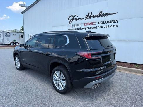 Used 2026 GMC Acadia Elevation w/ Elevation Premium Package FWD image 3