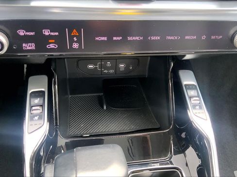 Used 2025 Kia Sorento SX AWD/4WD image 31