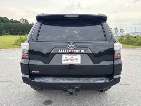 Used 2019 Toyota 4Runner SR5 Premium AWD/4WD image 6